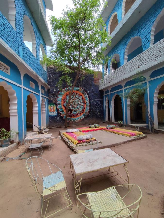 Hide-In Pushkar Hostel Bagian luar foto