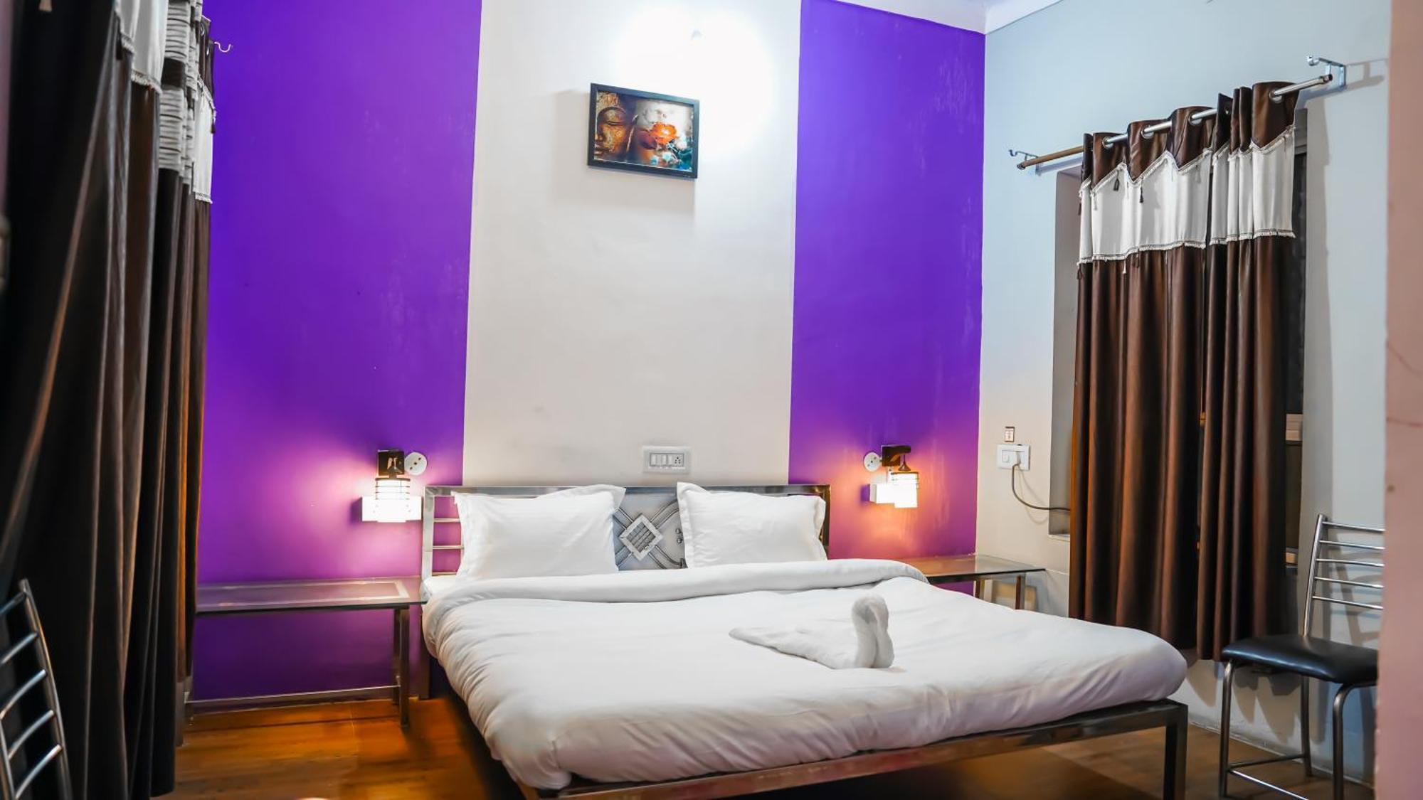 Hide-In Pushkar Hostel Bagian luar foto